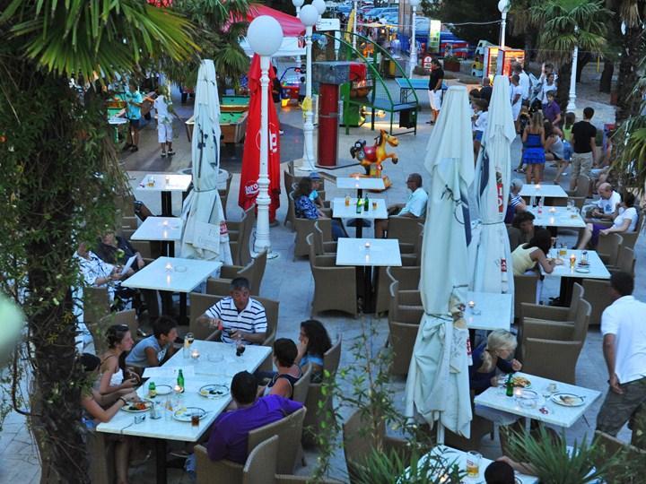 Hotel Kastel Crikvenica Exterior photo